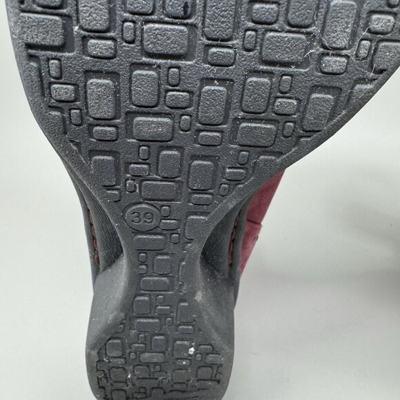 Dansko Lois Burgundy Nubuck Studded Buckle Ankle Strap Wedges Size 8.5 - Picture 9 of 9